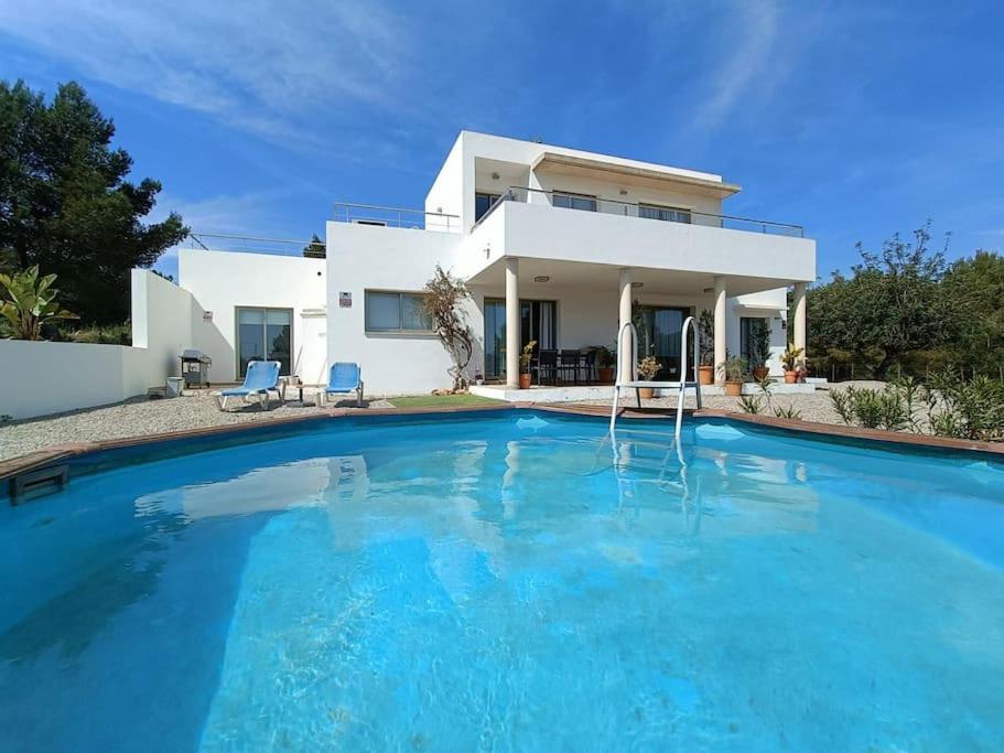 Ferienhaus Modern In Cala Jondal Porroig San José